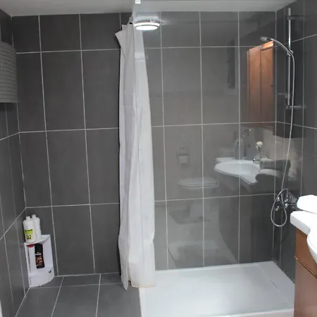 Salt Town House 3* לרנקה